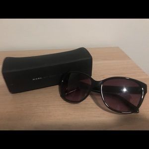 Marc Jacobs Accessories - Marc Jacobs Sunglasses Marc Jacobs Accessories - Marc Jacobs Sunglasses